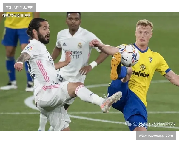 皇马客场2-1险胜皇家社会 防守反击战术展现效率优势